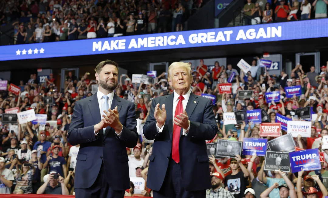 Por qué los medios de EE.UU. no publicaron los documentos filtrados de la campaña de Donald Trump