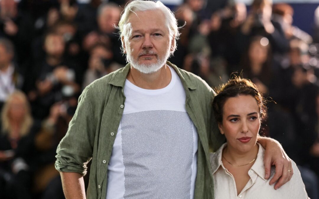 La Justicia envió a juicio al exmilitar español que espió a Julian Assange para la CIA
