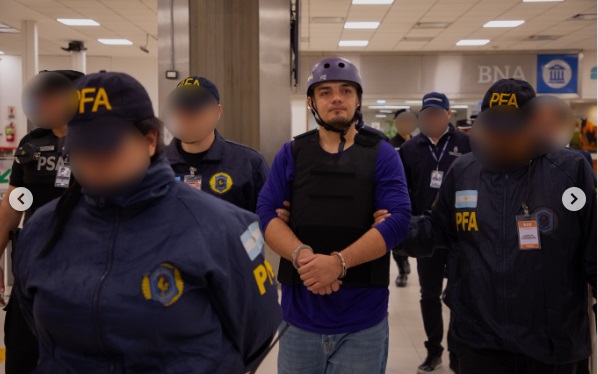 Filtraciones rusas: tras un pomposo operativo, expulsaron del país al supuesto espía ruso