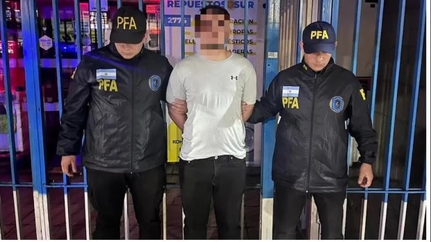 Filtraciones rusas: el Gobierno detuvo al supuesto lider de una red de espionaje en Argentina